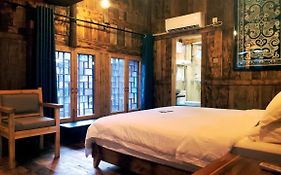 Lost World Sanjiang Guest House